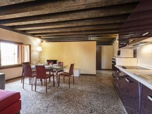 24048687-Ferienwohnung-6-Venedig-300x225-3