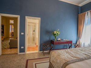 23588689-Ferienwohnung-5-Venedig-300x225-1