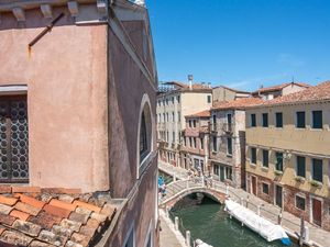 23588701-Ferienwohnung-5-Venedig-300x225-2