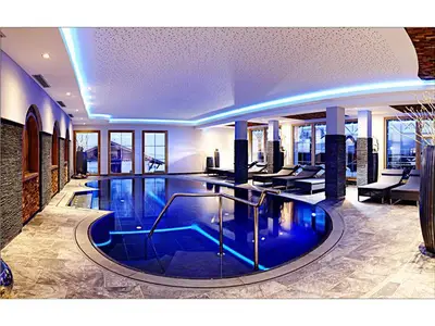 Hallenbad Hotel Post 2