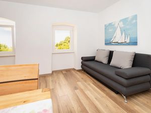 23756596-Ferienwohnung-4-Veprinac-300x225-2