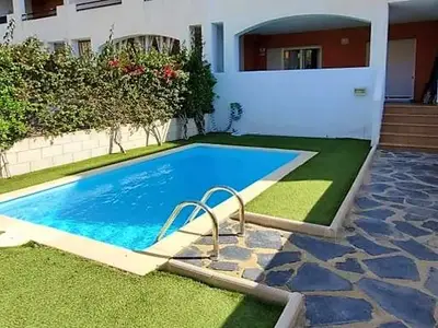 PoolOfHouse