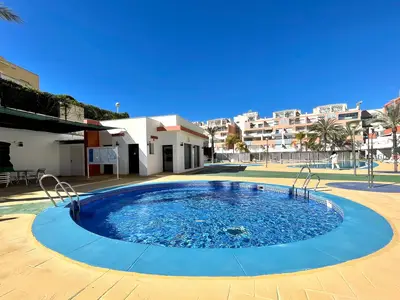 PoolOfHouse