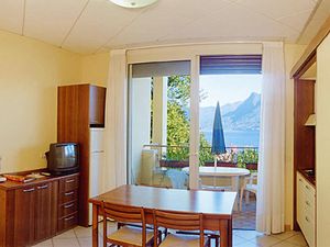 23352202-Ferienwohnung-3-Verbania-300x225-4