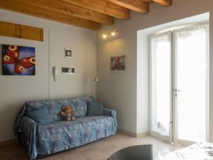 21988825-Ferienwohnung-4-Verbania-300x225-5