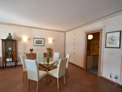 DiningRoom DiningRoom