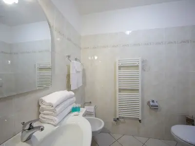 BathRoom BathRoom
