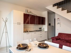 22442357-Ferienwohnung-8-Vercana-300x225-2