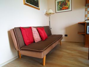 19072908-Ferienwohnung-3-Verduno-300x225-2