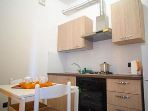 23704505-Ferienwohnung-2-Verduno-300x225-5