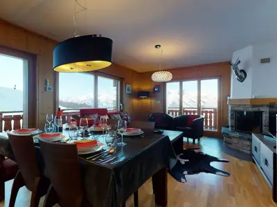 DiningRoom