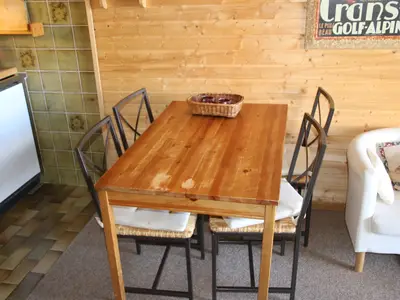 DiningRoom