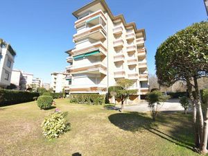 23549197-Ferienwohnung-6-Viareggio-300x225-4