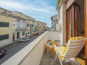 Ferienwohnung für 5 Personen (75 m²) in Viareggio