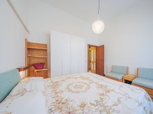 23861277-Ferienwohnung-5-Viareggio-300x225-5