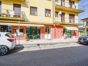 23745992-Ferienwohnung-6-Viareggio-300x225-5