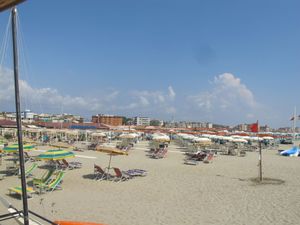 23848311-Ferienwohnung-4-Viareggio-300x225-5