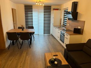 23875692-Ferienwohnung-4-Viechtach-300x225-3