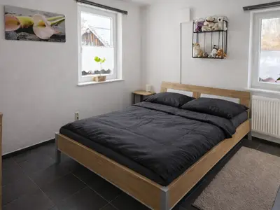 Schlafzimmer 2