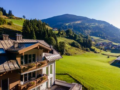 Außenseite Ferienhaus [Sommer]