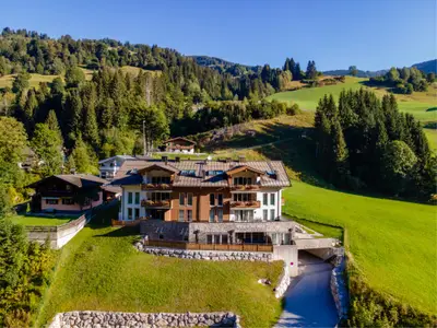 Außenseite Ferienhaus [Sommer]