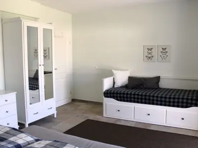 Ginster Schlafen groß