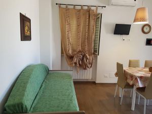 23353015-Ferienwohnung-6-Vieste-300x225-3