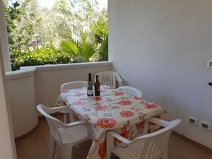 23353048-Ferienwohnung-6-Vieste-300x225-1