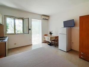 24024598-Ferienwohnung-2-Vieste-300x225-3