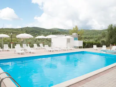 PoolOfHouse