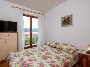 23946179-Ferienwohnung-4-Viganj-300x225-4