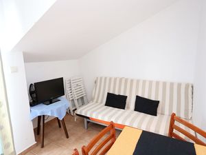 18564690-Ferienwohnung-4-Viganj-300x225-1