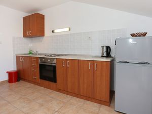 18564690-Ferienwohnung-4-Viganj-300x225-4