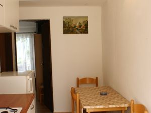 19129099-Ferienwohnung-4-Viganj-300x225-1