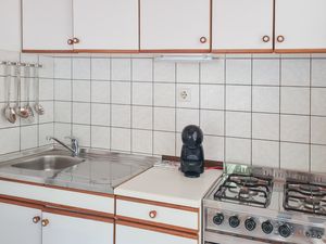 21676941-Ferienwohnung-2-Viganj-300x225-2