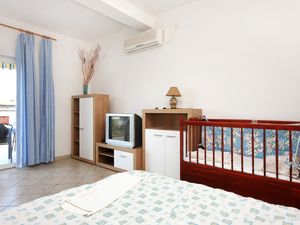 19059955-Ferienwohnung-4-Viganj-300x225-2