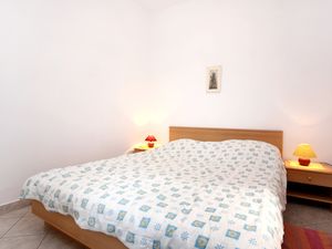 19059959-Ferienwohnung-2-Viganj-300x225-3