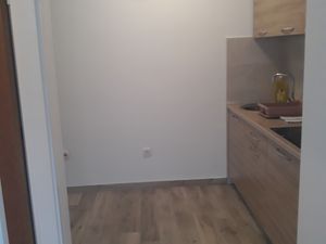 19214662-Ferienwohnung-4-Viganj-300x225-2