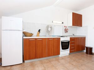 23930902-Ferienwohnung-4-Viganj-300x225-4