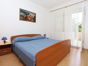 23930905-Ferienwohnung-2-Viganj-300x225-3