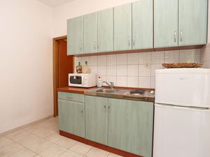 23930906-Ferienwohnung-2-Viganj-300x225-3