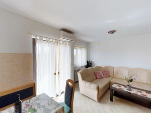 22019947-Ferienwohnung-6-Vilanija-300x225-1