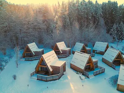 Chaletdorf im Winter_122025_DJI_0279