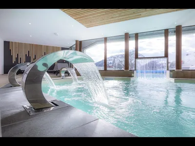 PoolOfHouse
