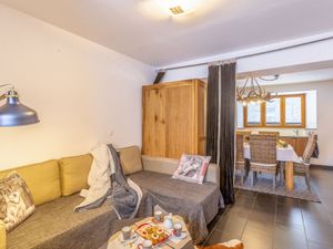 23856346-Ferienwohnung-6-Villaroger-300x225-5