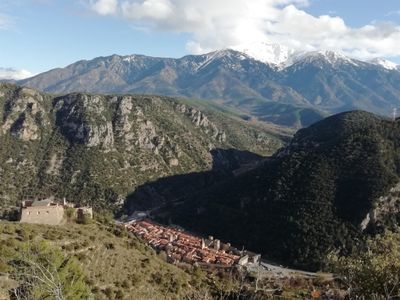 la cité et le canigou