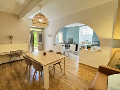 DiningRoom