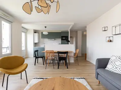 DiningRoom