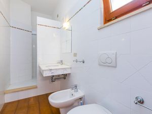 23865143-Ferienwohnung-21-Vinci-300x225-1