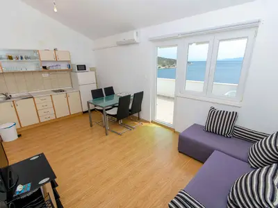 Ferienwohnung für 5 Personen (50 m²) in Vinišće 10/10